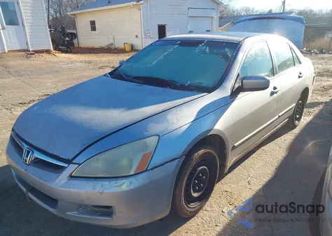 2007 Honda Accord 2.4 Lx z USA, uszkodzony, nr VIN 1HGCM56437A012870